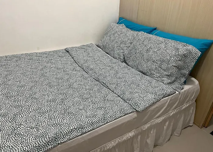 Apartment 1br Jazz Bel-air Makati, Poolview, Trident